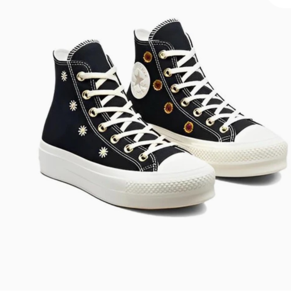 Converse Chuck Taylor All Star Lift Platform Festival Crochet